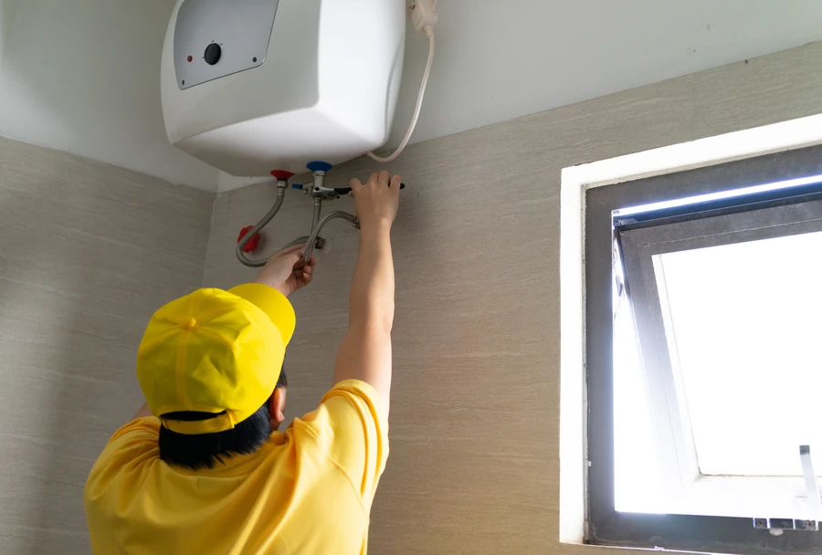 When To Repair Or Replace Your Water Heater System in St. George, UT When To Repair Or Replace Your Water Heater System in St. George, UT